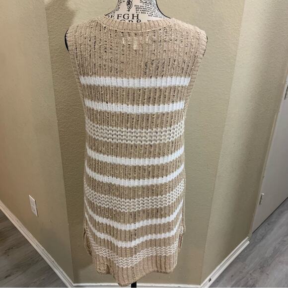 Lou & Grey tan white sweater size medium - Picture 3 of 7